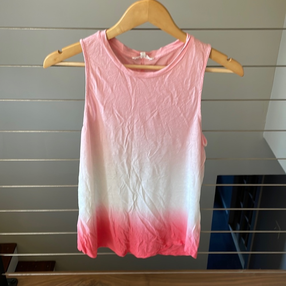 Splendid Tee - size small. Pink tank top - spring tshirt! 💕💐💕